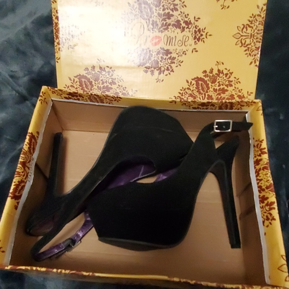 Peep toe heels